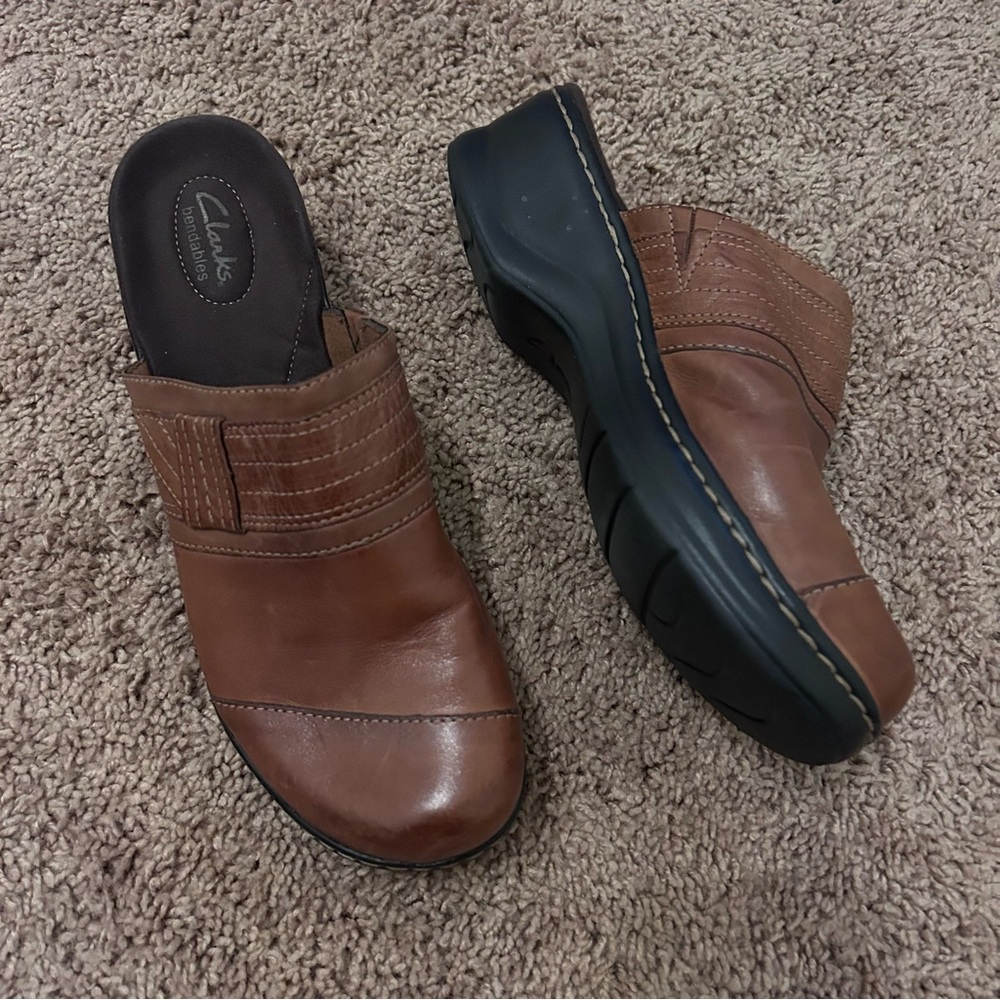 Clarks Shoes 11 Brown Leather Clogs